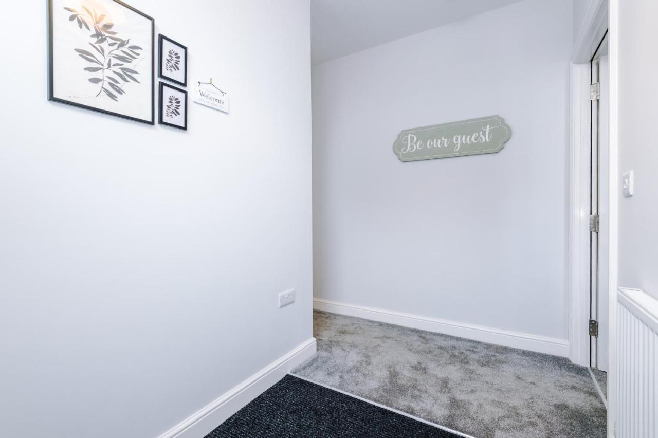 Hearsall Place Serviced Apartment Coventry Buitenkant foto